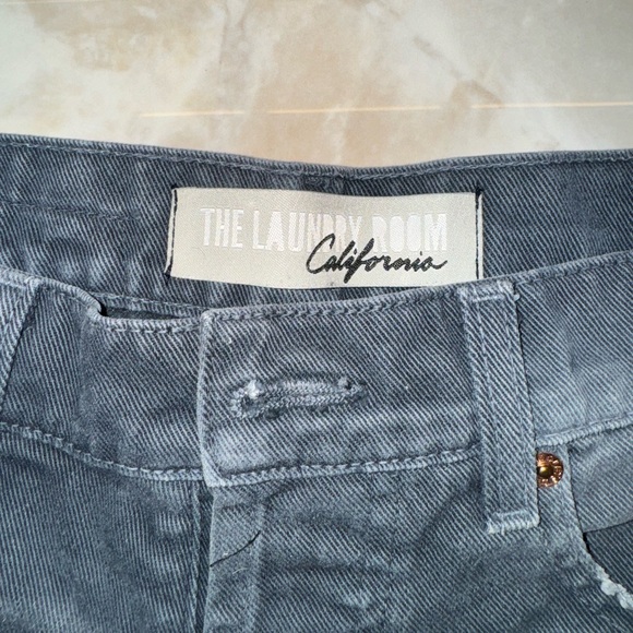 laundry room jean short - Picture 2 of 5